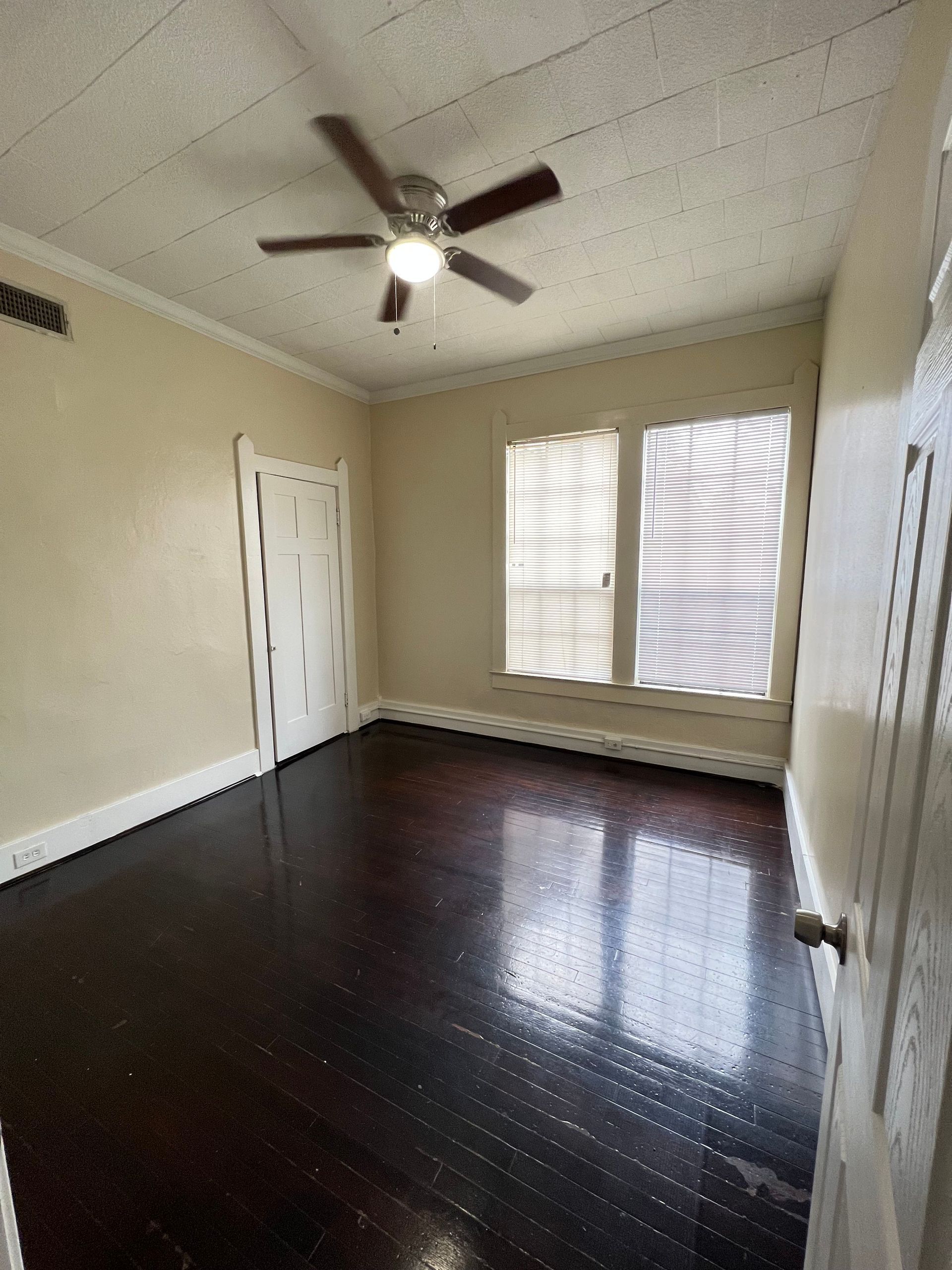 4. 5th St 748