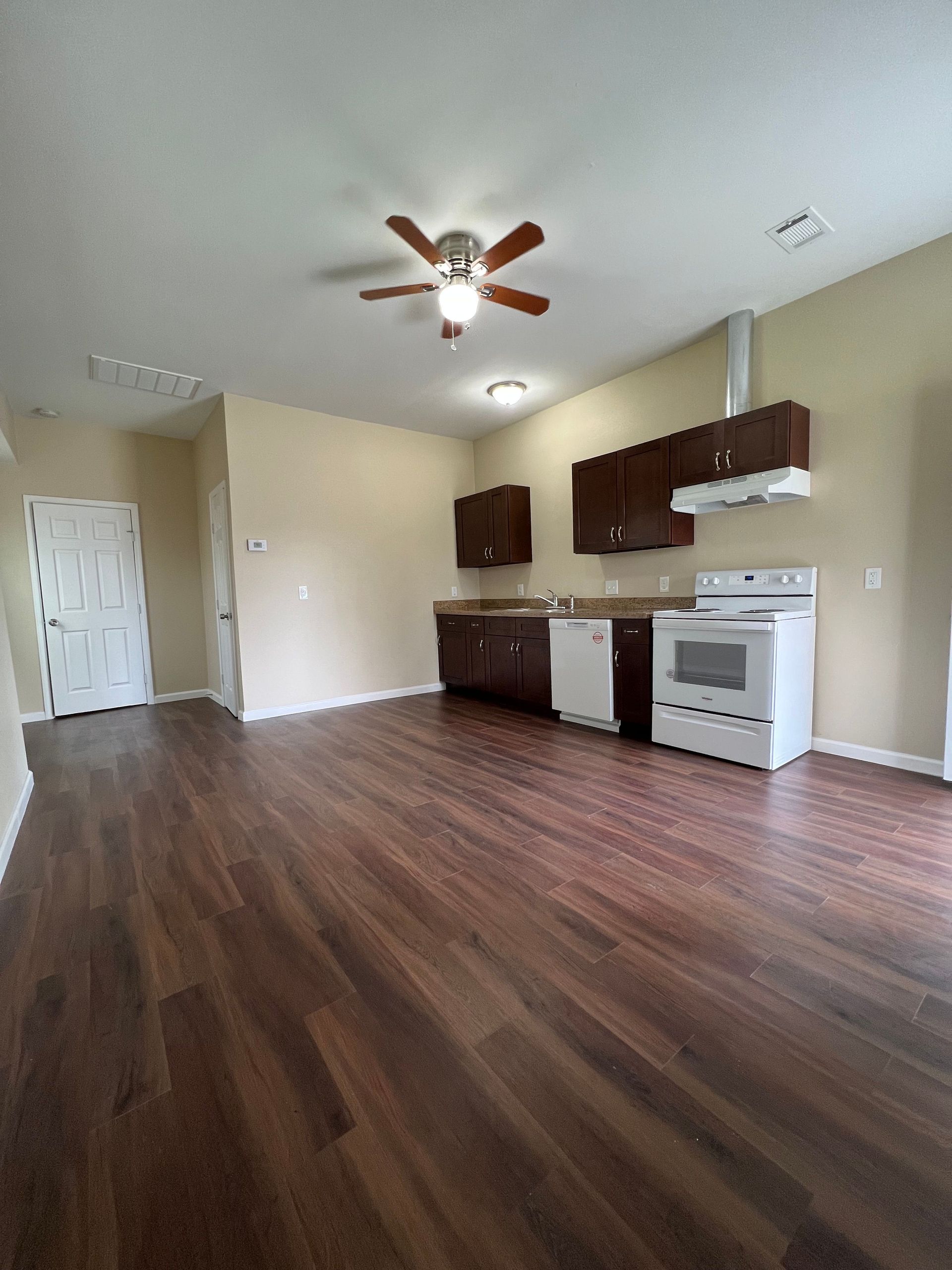 5. 6th St 2801