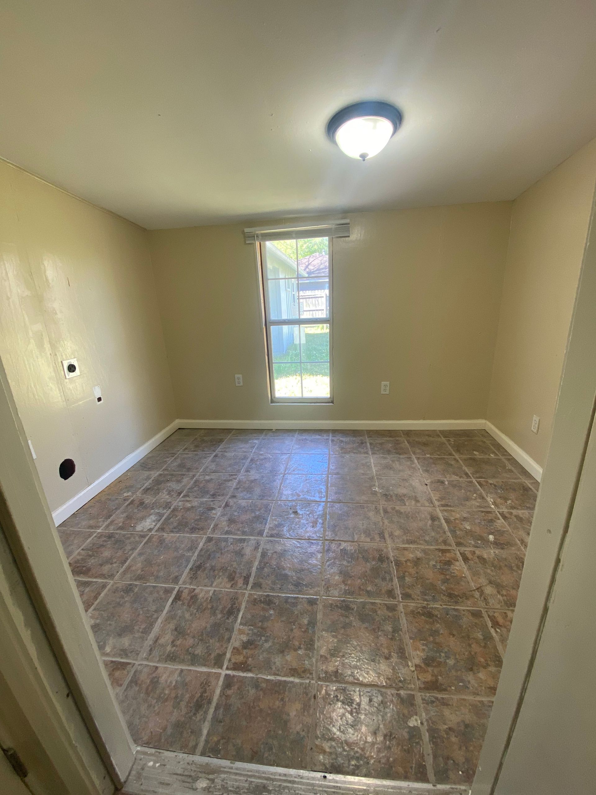 24. W Hooks Ave 240