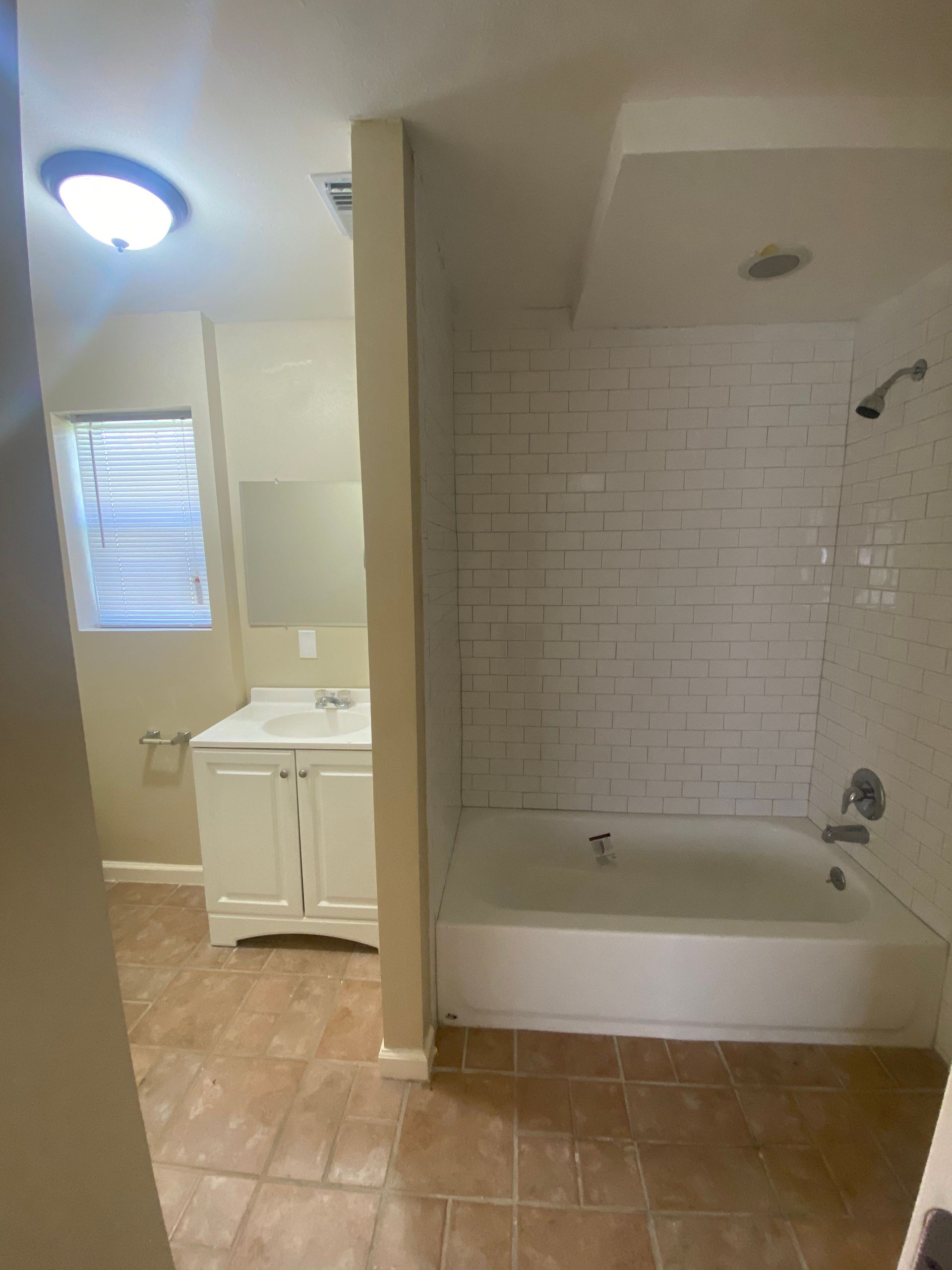 24. W Hooks Ave 240