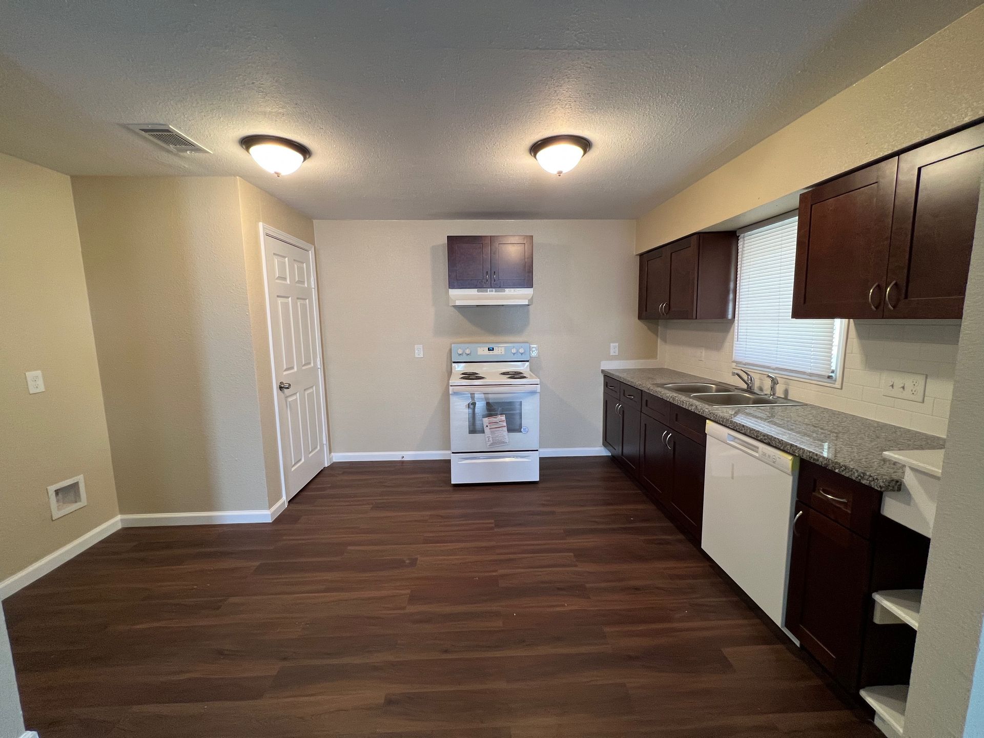 7. Tate Ave 604