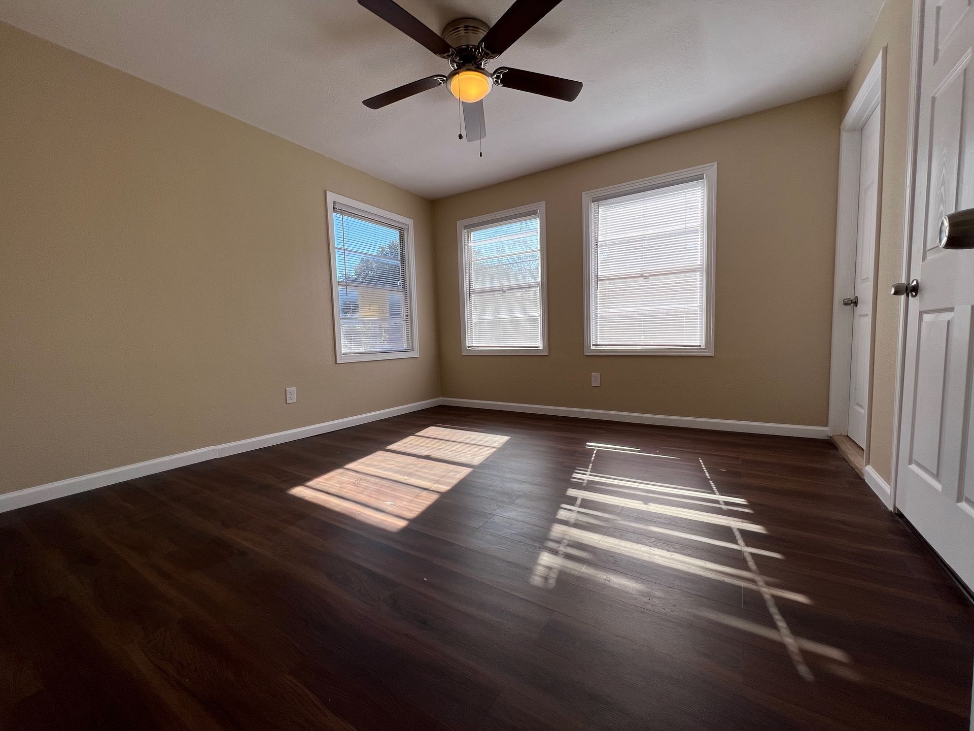 7. Tate Ave 604