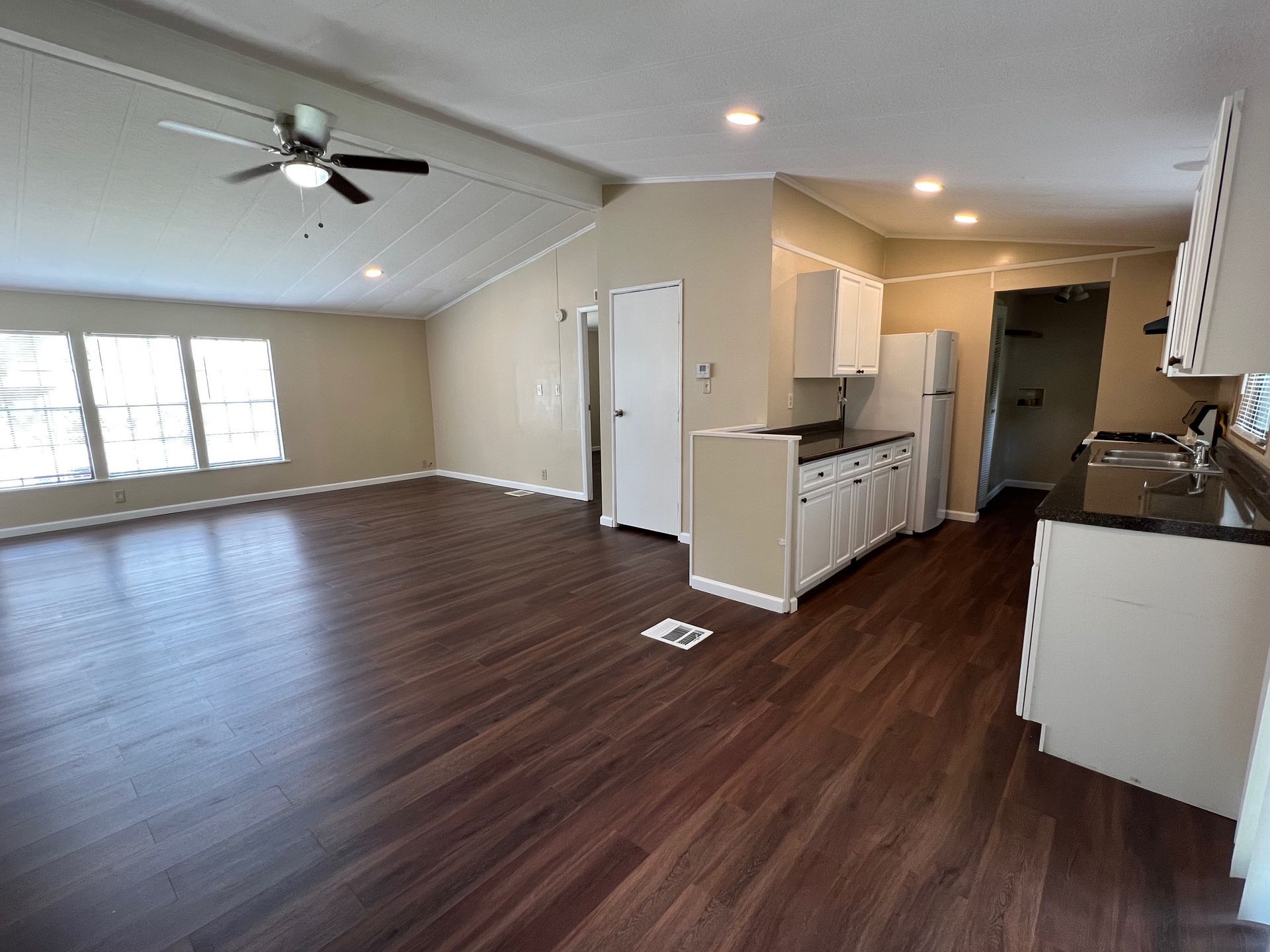 Vista Ave 607