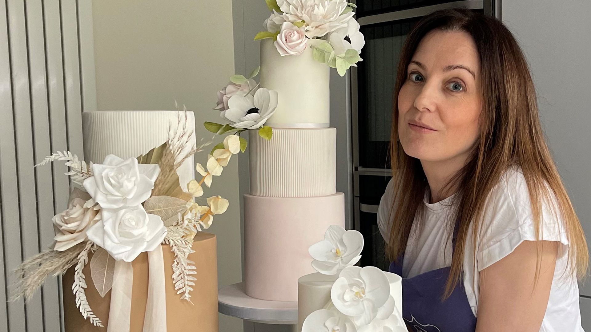 About Me Cake Creations by Rebecca