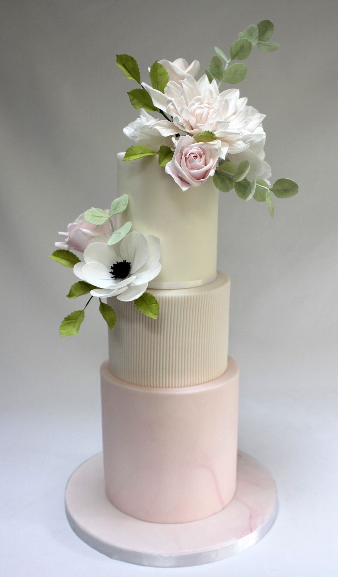 Luxury wedding cakes Cheshire 