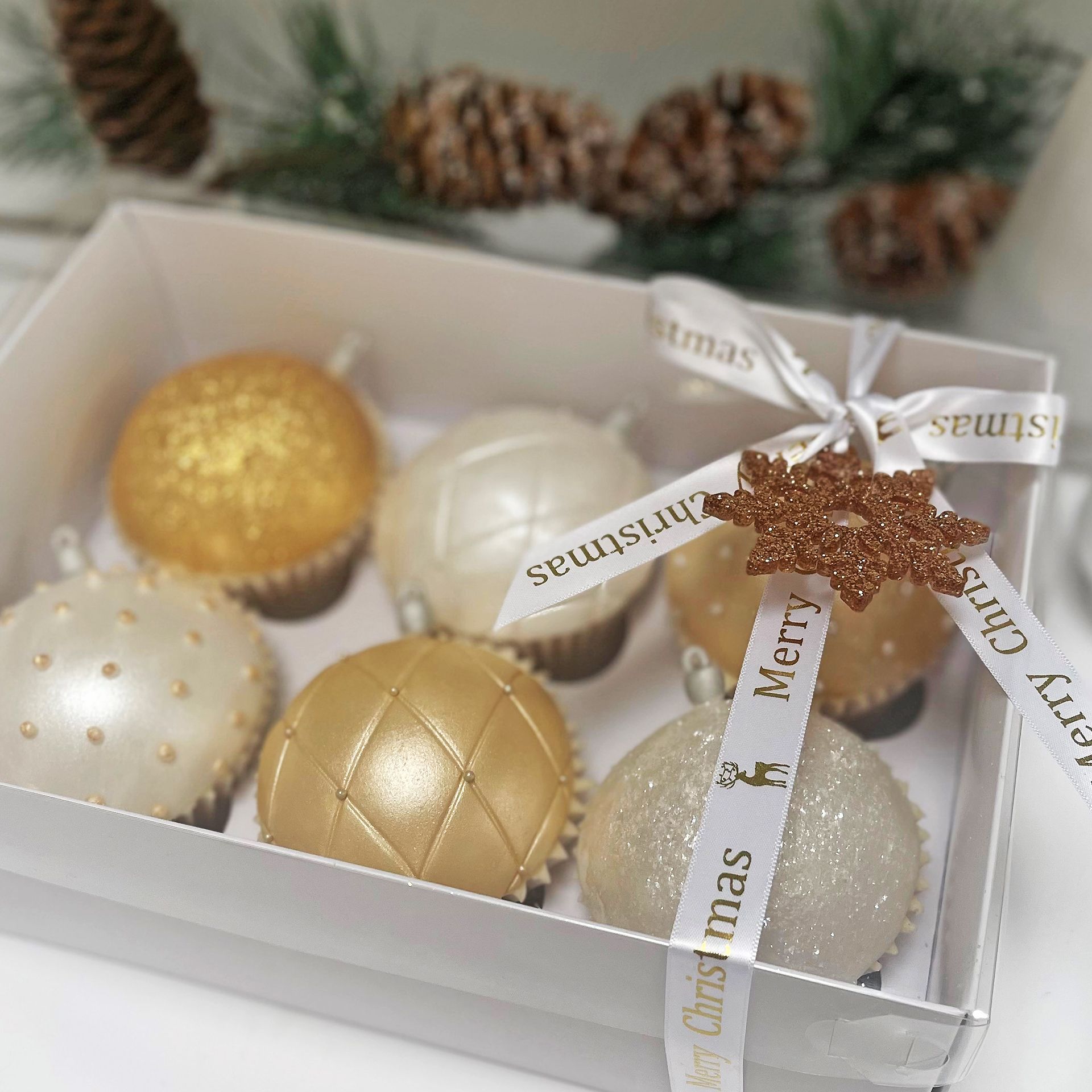 Christmas cupcakes Cheshire
