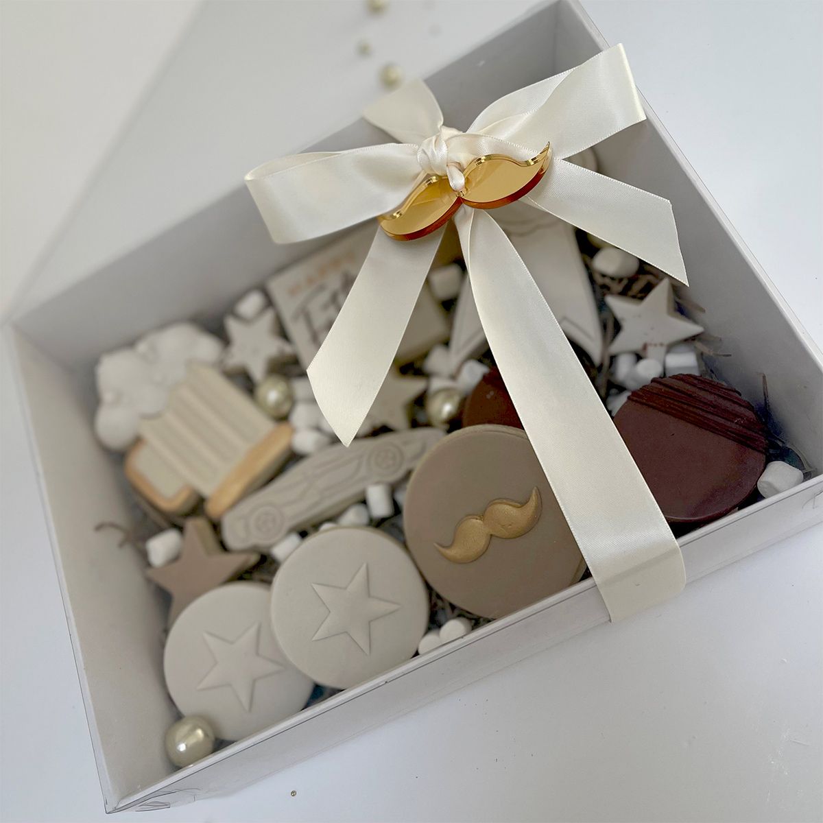 Biscuit box Cheshire