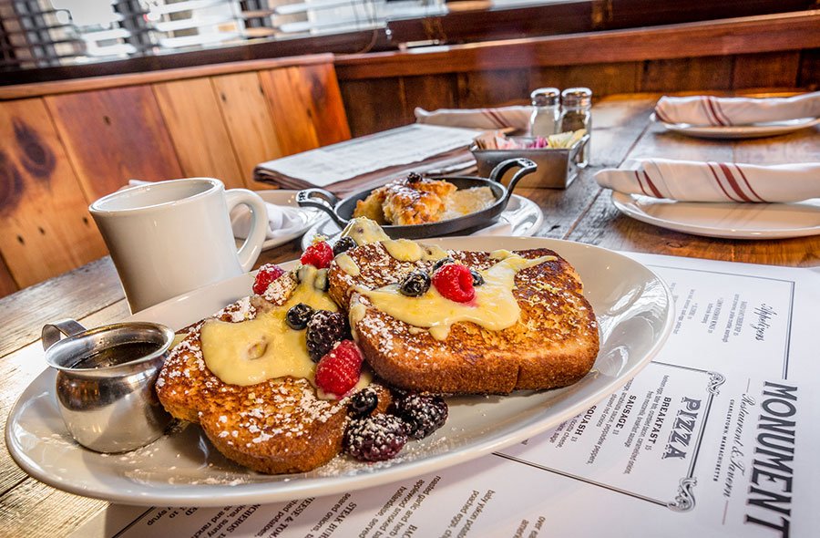 Monument Restaurant & Tavern Charlestown