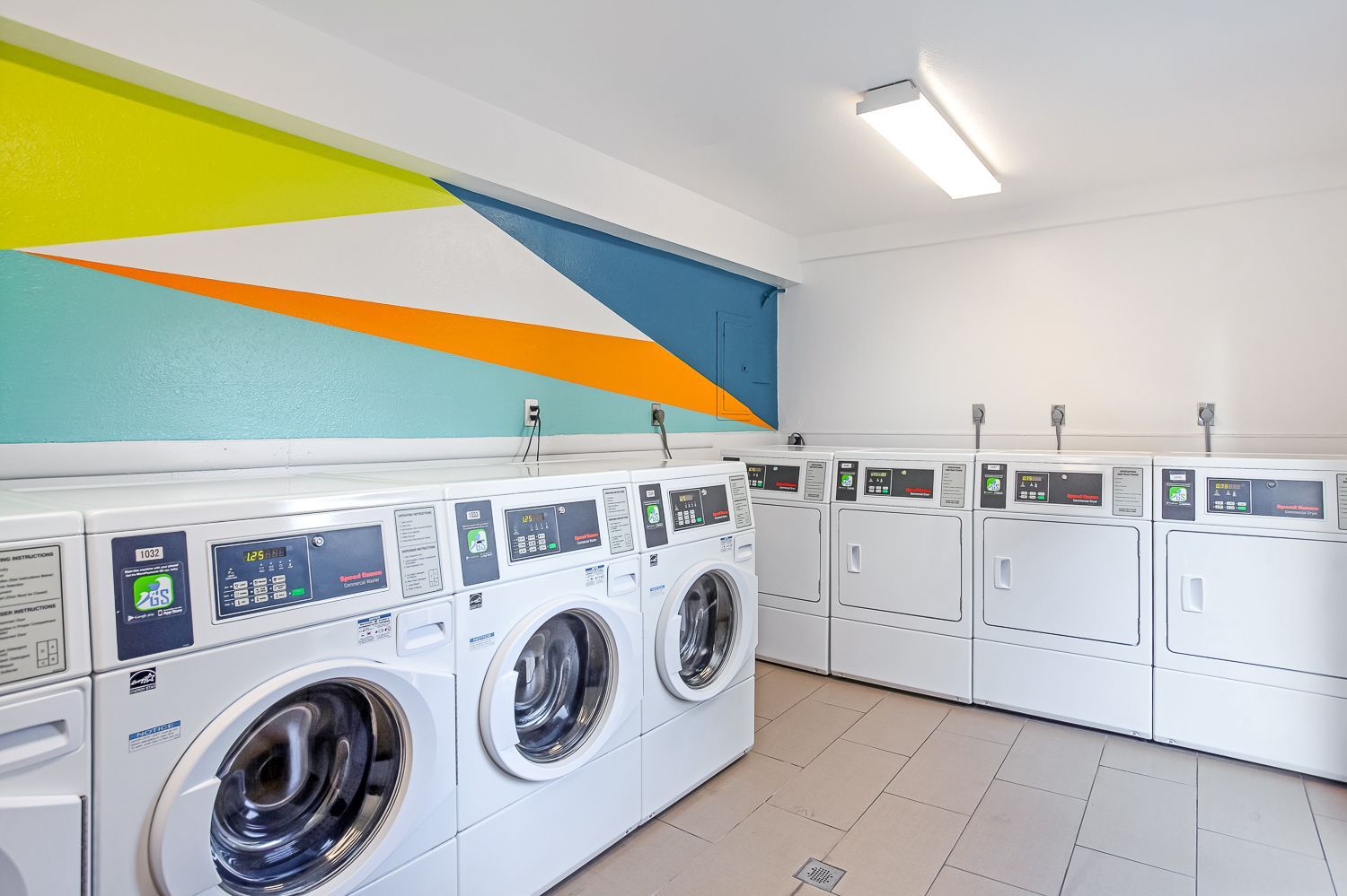 Sliding Photo Gallery Displaying Community Amenities