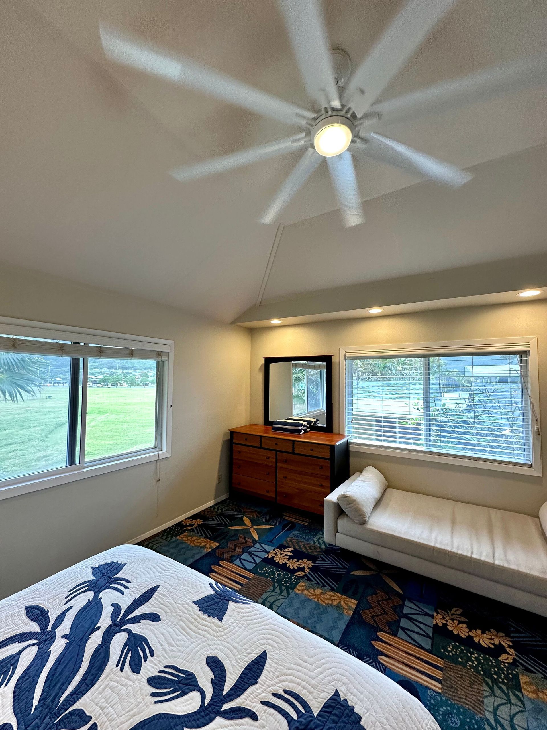 Waimanalo Beach Cottage Photo