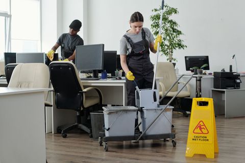 cleaning office by team