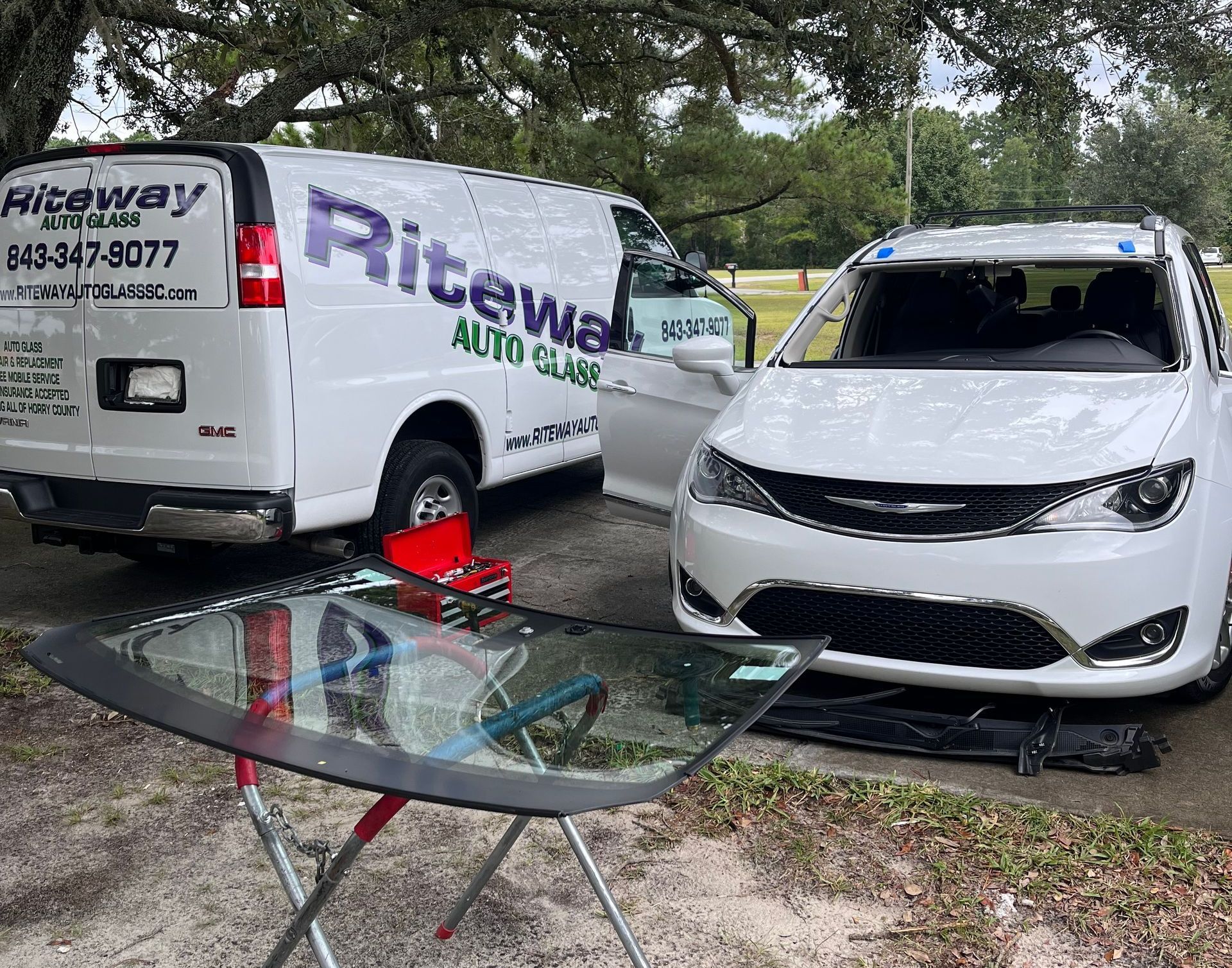 Windshield replacement & auto glass service in Leland, NC Windshield replacement & auto glass service in Leland, NC