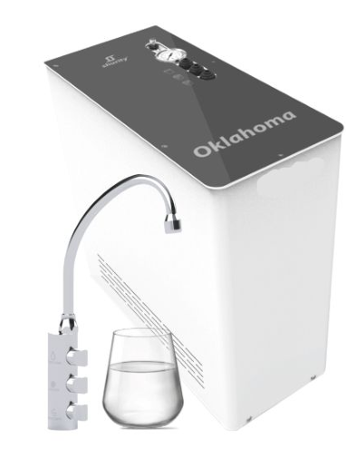 Distributore d'acqua Oklahoma con bicchiere sotto il rubinetto curvo