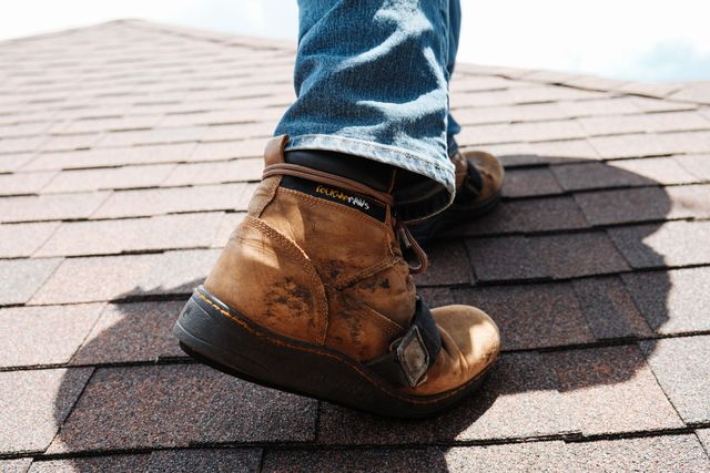 Cougar Paw Roofing Shoes | The Importance of Proper Footwear