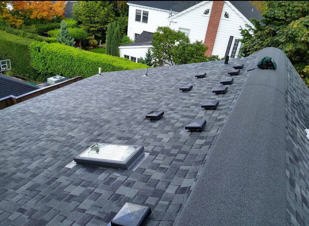 Dark Gray Shingle Roof — Vancouver, WA — Mountainside Roofing LLC