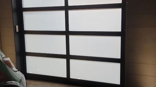 garage door color
