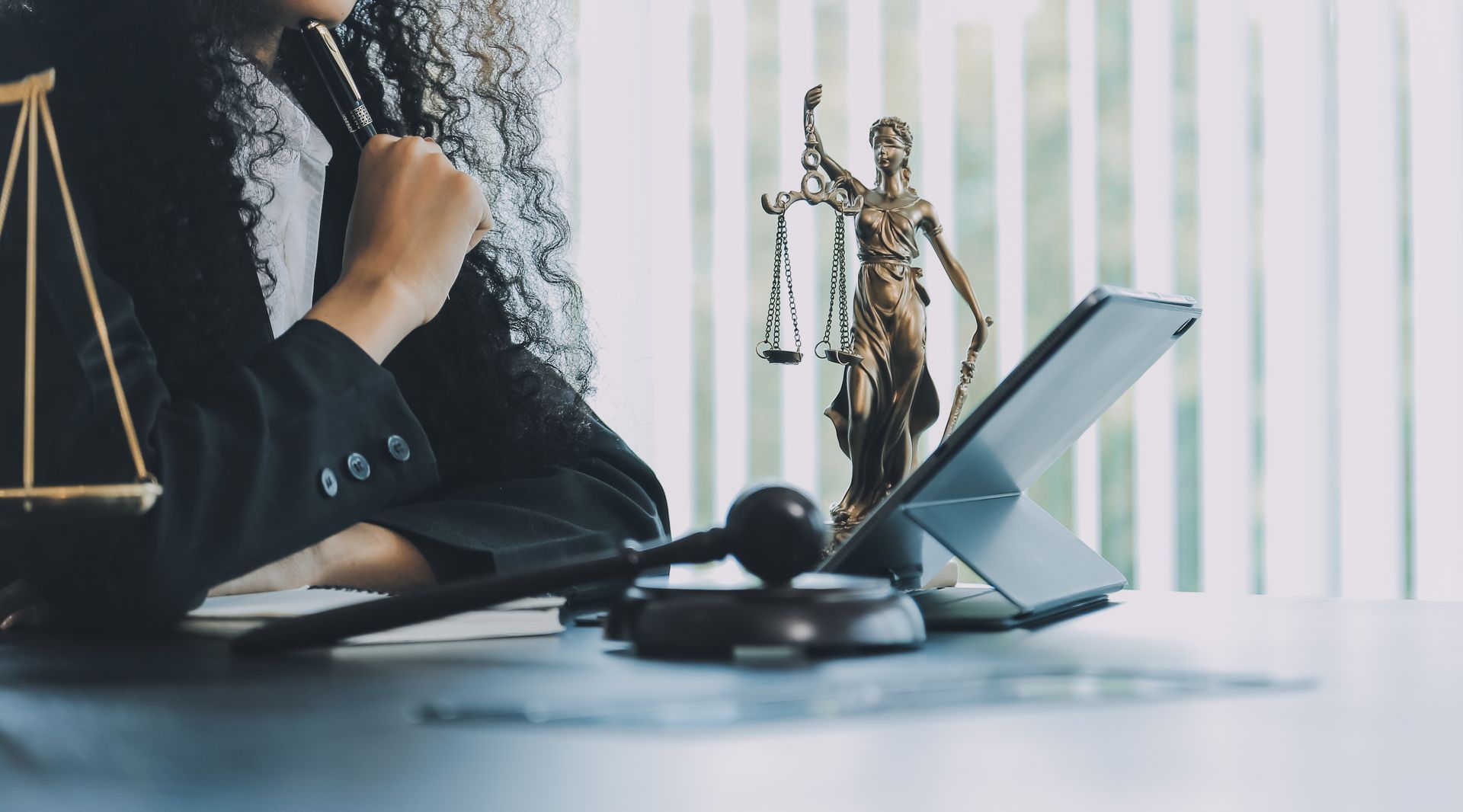 Quando contratar um advogado trabalhista para prevenir autuações do MPT?