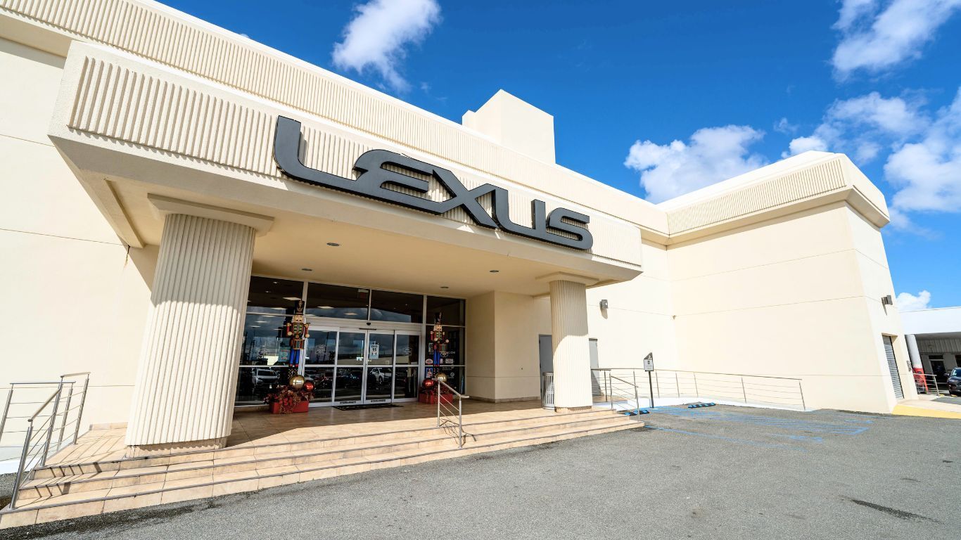 Mazda Flagship car dealership built by DEV Builders Group in Puerto Rico