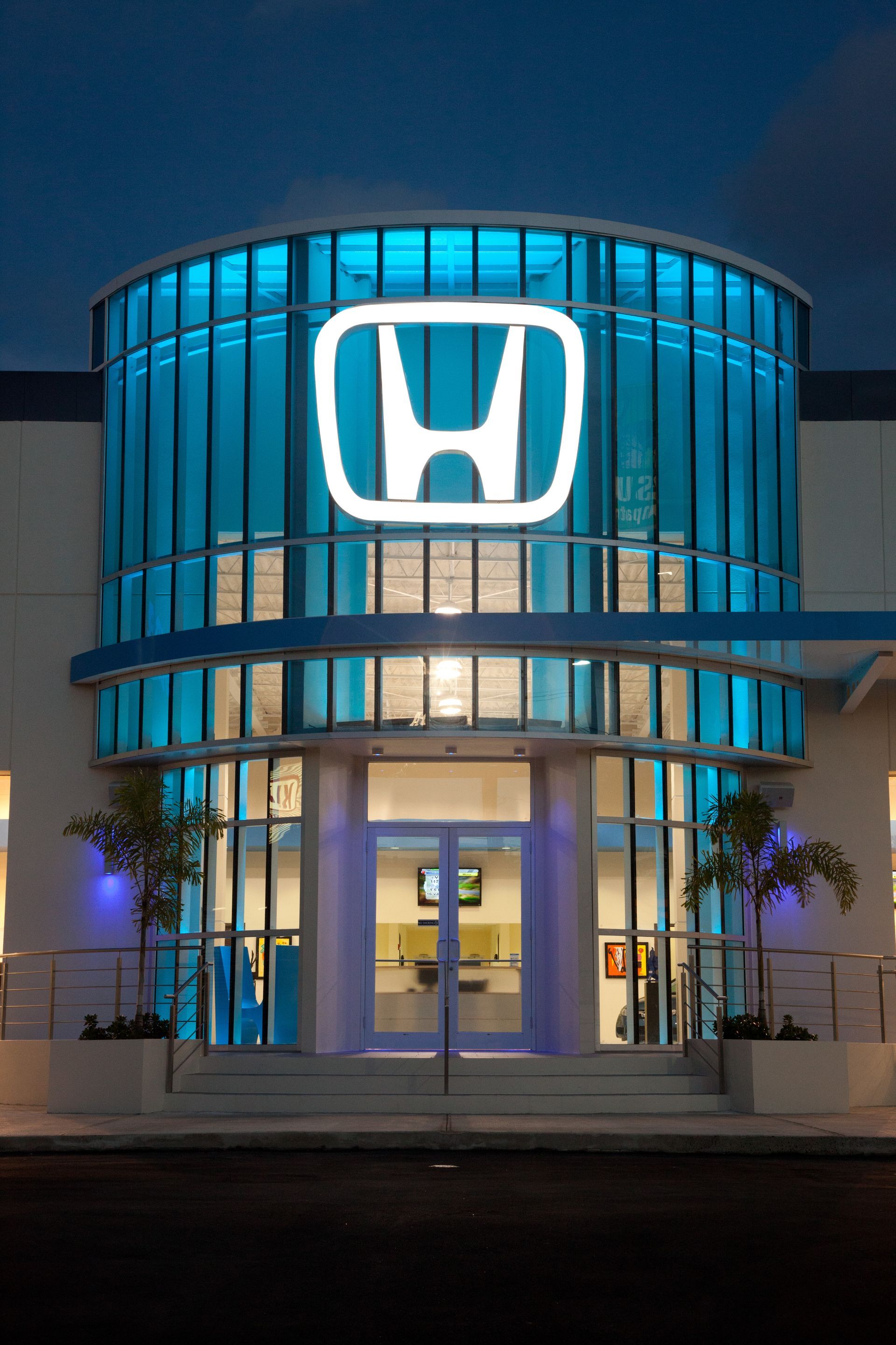 Car dealership Showroom Built by DEV Builders Group in Puerto Rico