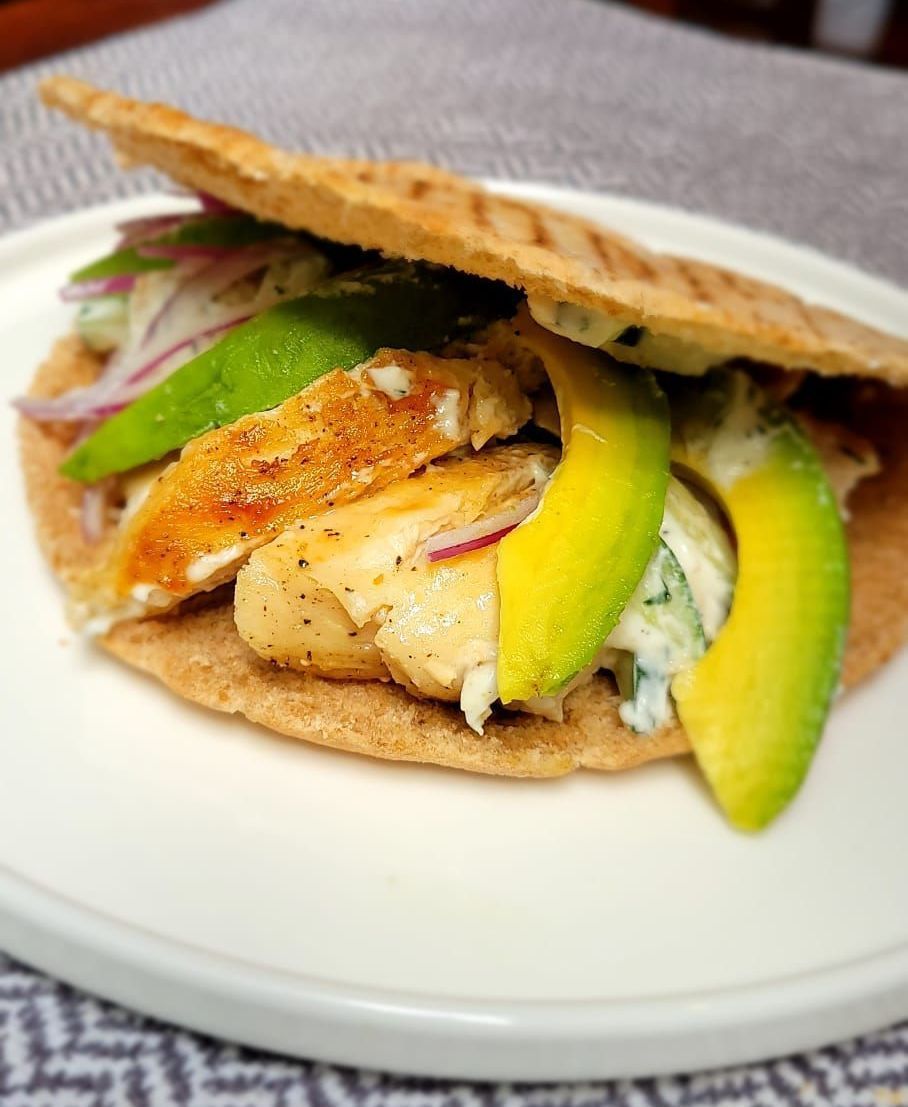 macro-friendly lunch 