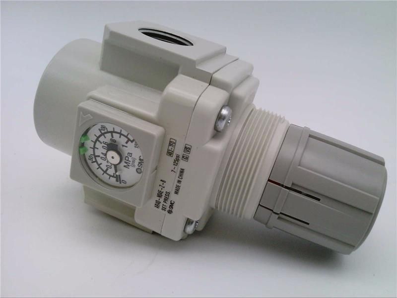 REGULADOR DE PRESION SKU AR40-N04E-Z-B MCA. SMC