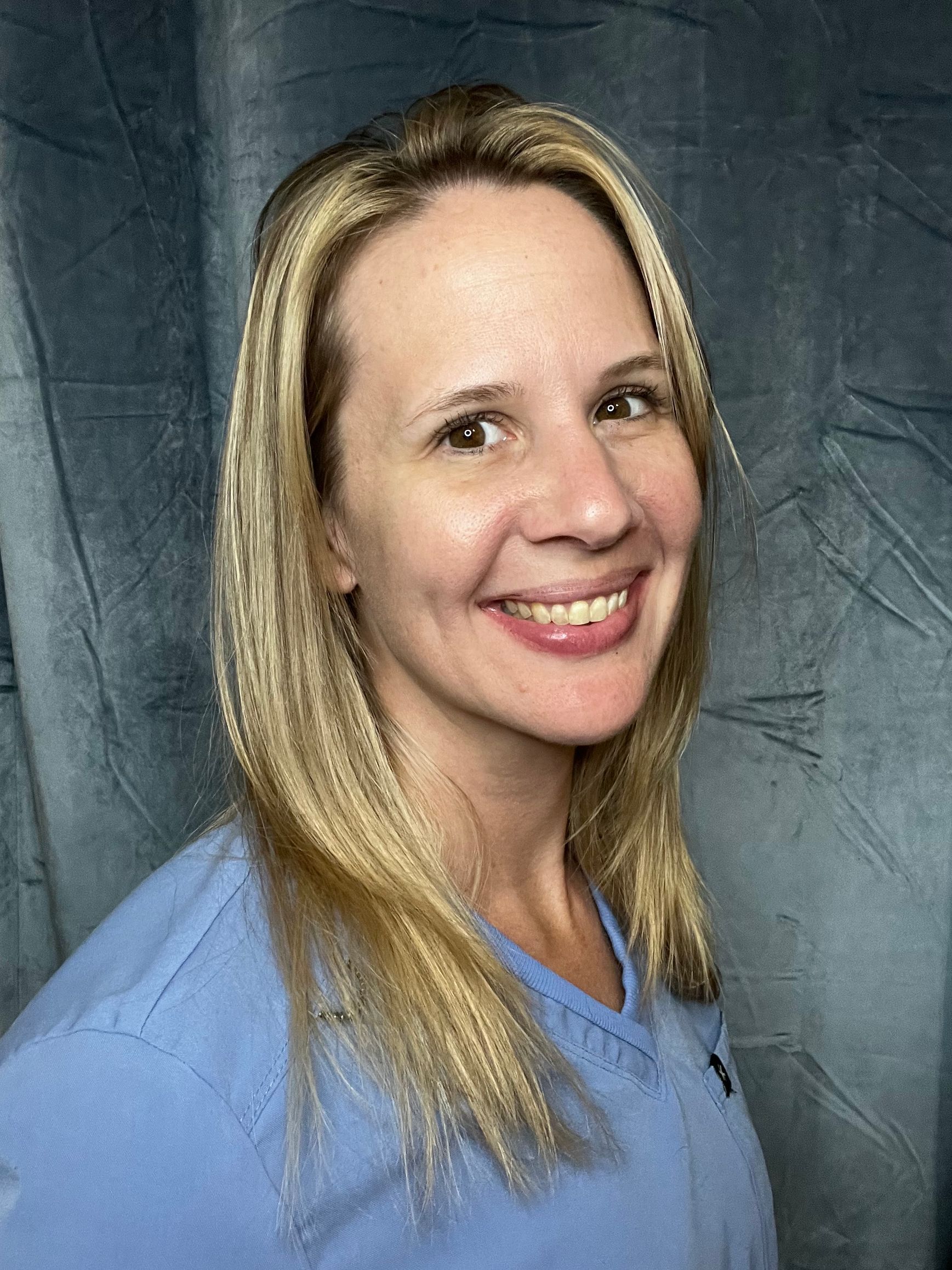 Meet Your Therapist - Cassandra Tantibanchachai