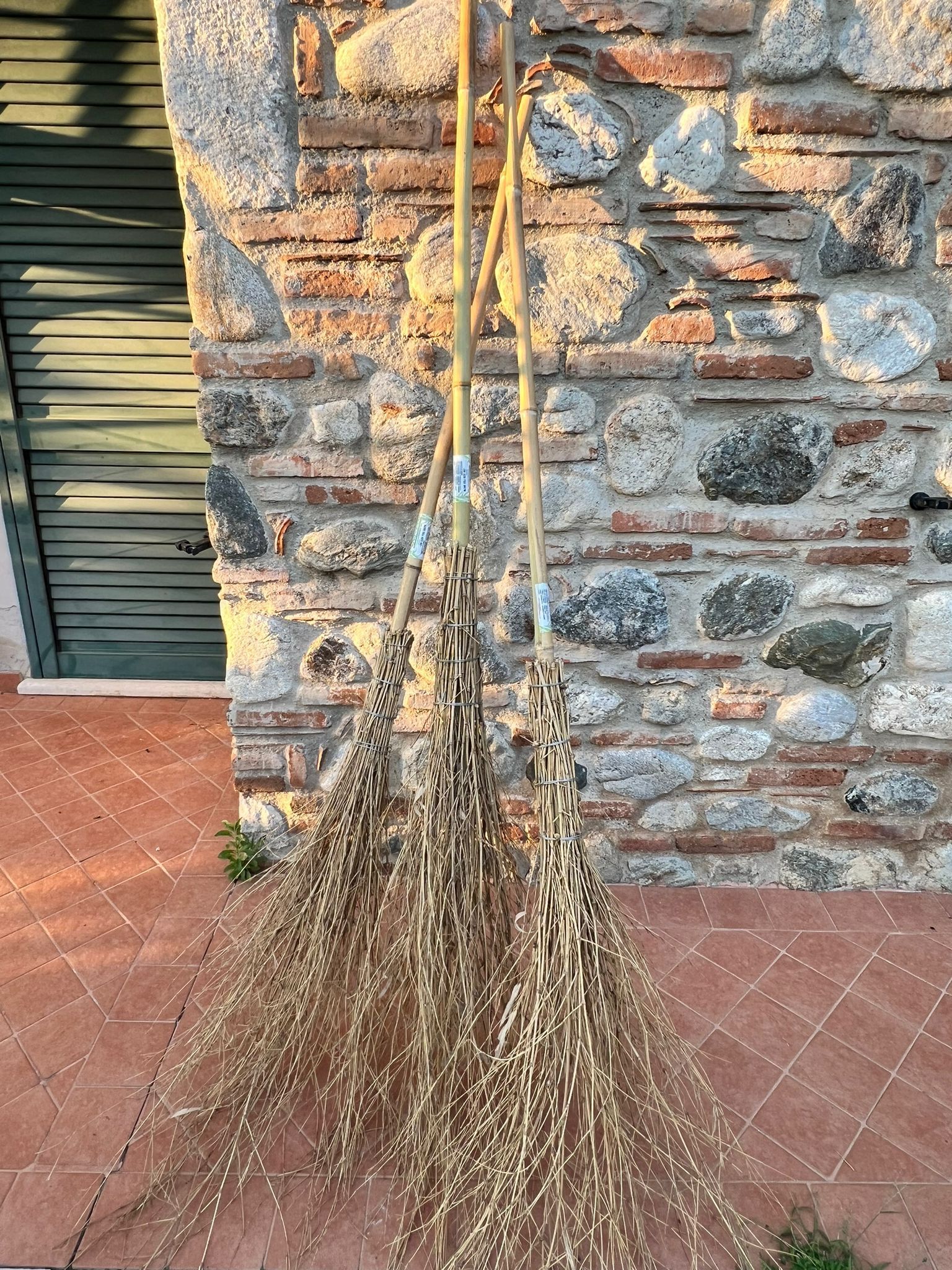 scopa in bambù