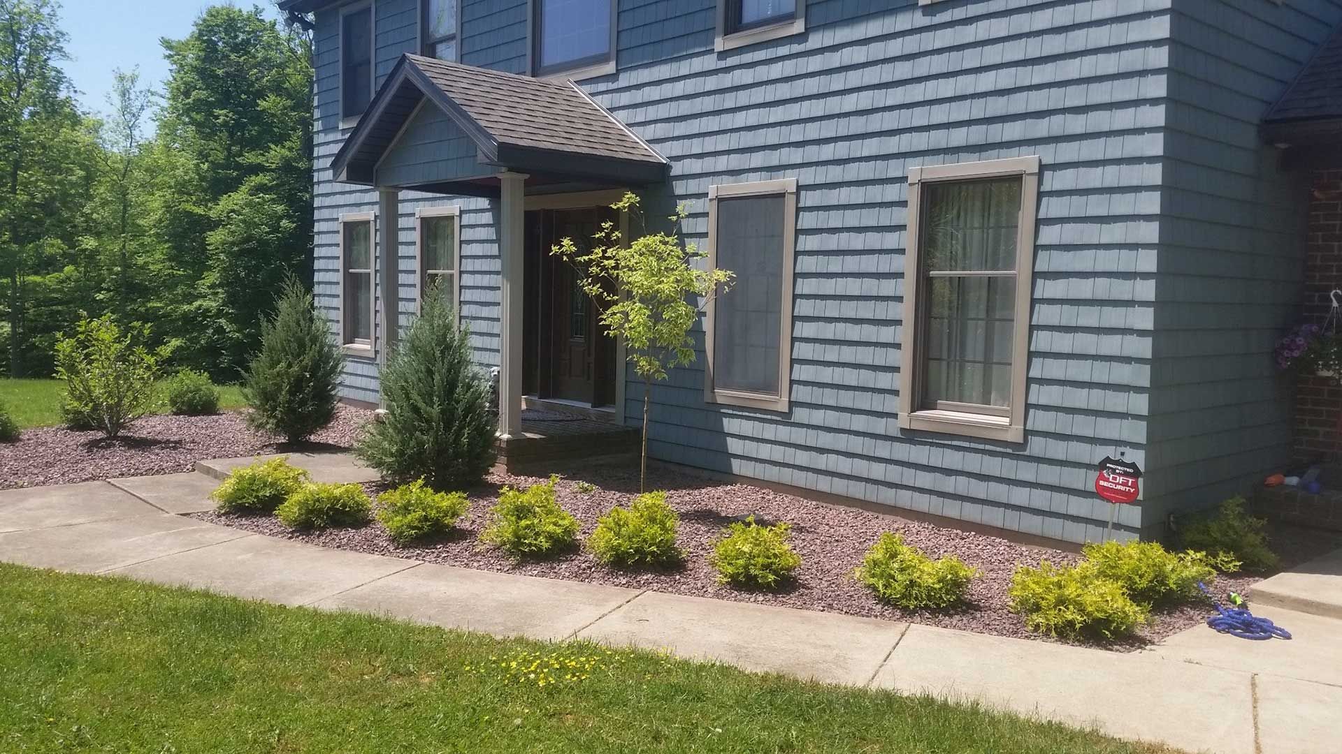 front of house with landscaping