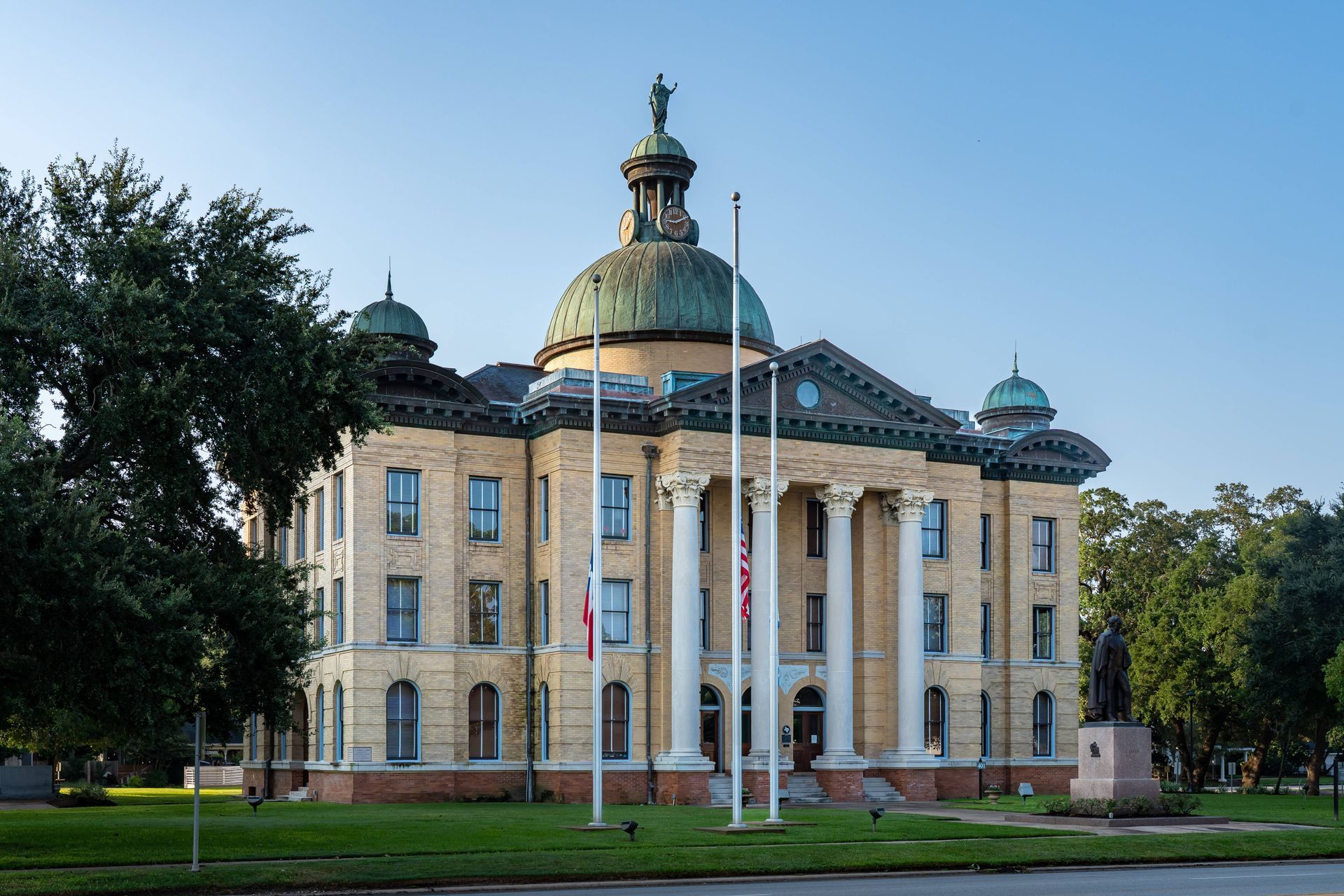 The Fort Bend County Courthouse in Richmond, Texas (TX)
