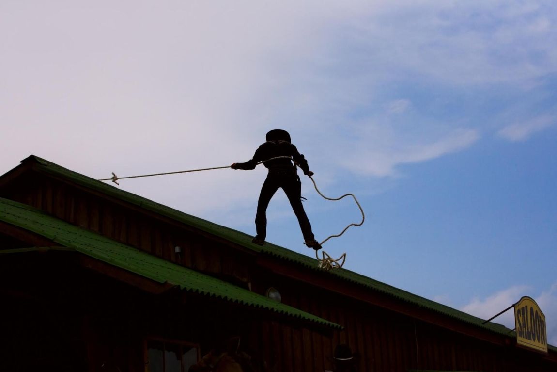 worker pulling the rope