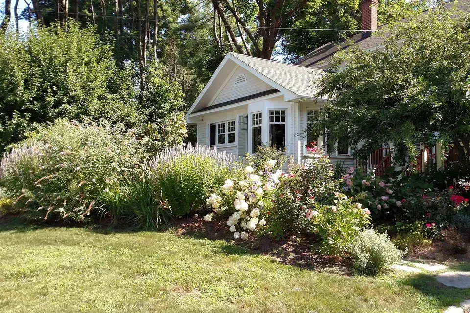 Green and Trim Landscape
