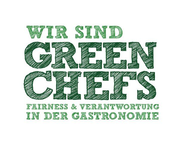 Logo bestehend aus grüner Schrift. Schriftzug Wir sind Green Chefs