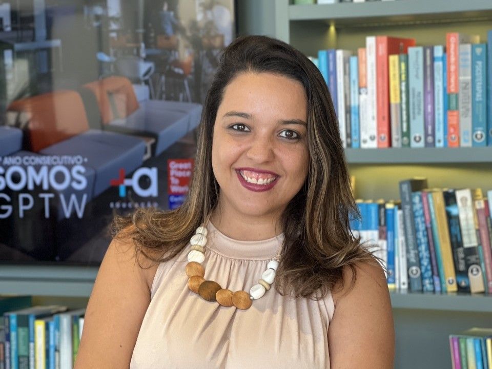 Raphaela Novaes, coordenadora de Negócios da +A Educação. Raphaela Novaes, coordenadora de Negócios da +A Educação.