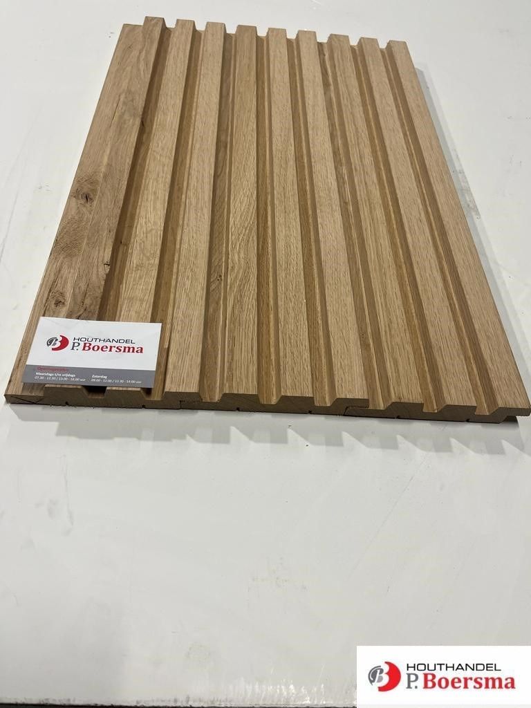 Rhombus wandbekleding eiken, schuttinghout