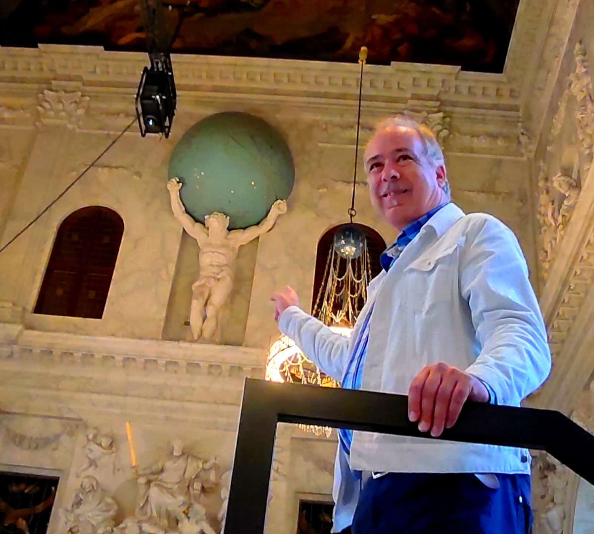 Directing Atlas and Moonlin...