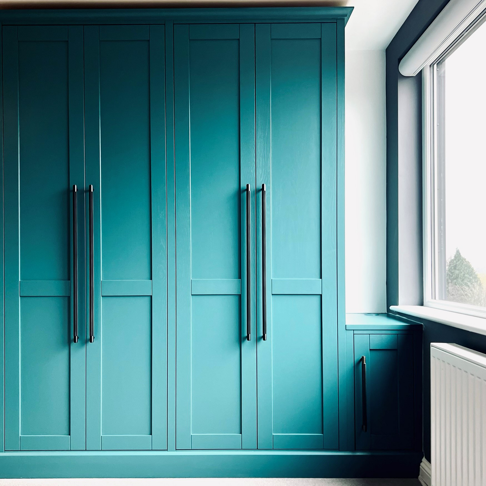 Bedroom - Green shaker wardrobes