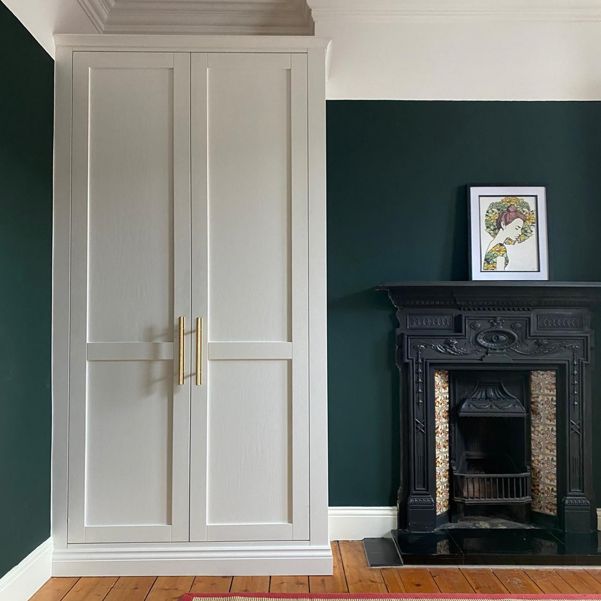 Bedroom - Painted alcove wardrobe