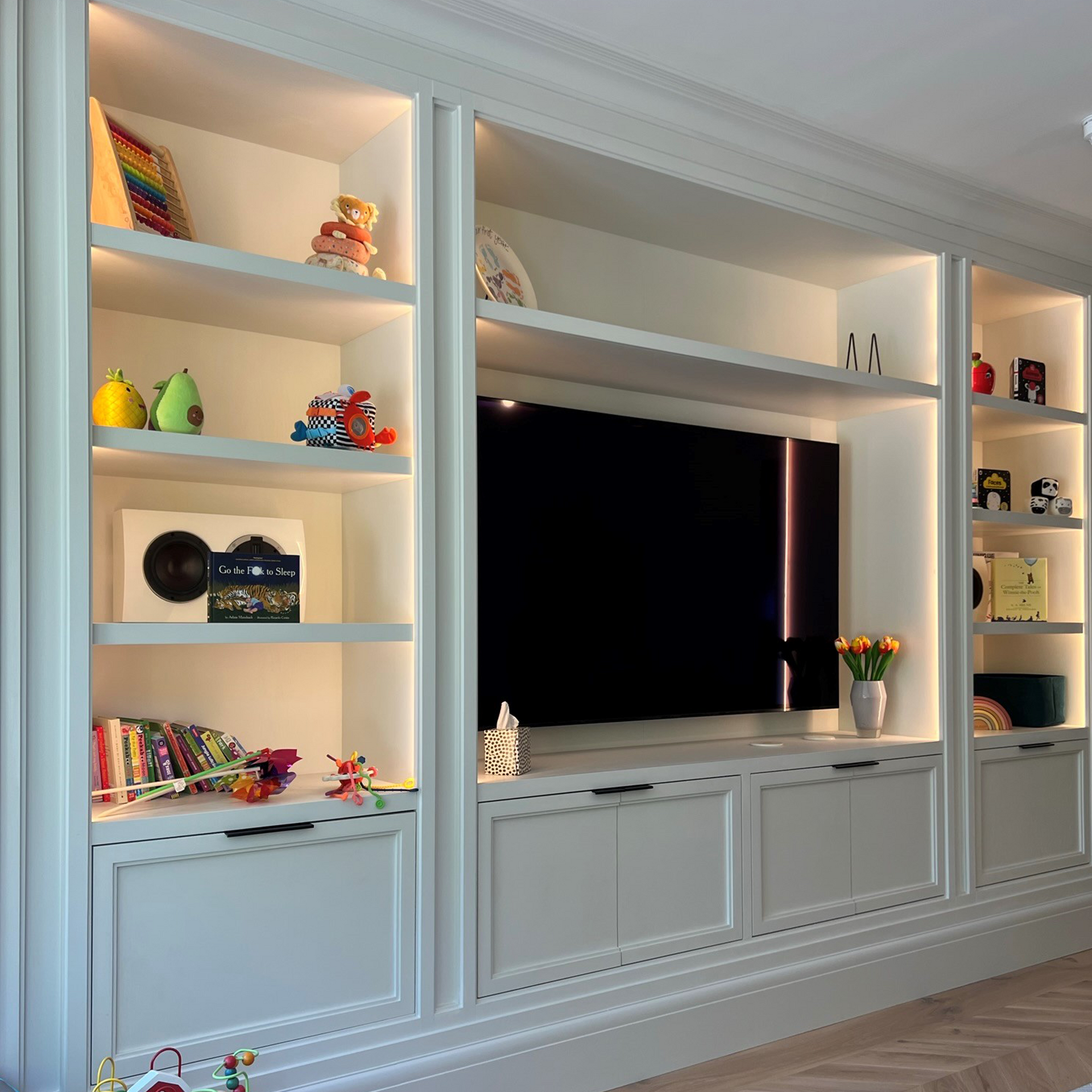 Living room - Wall cabinets with lighting