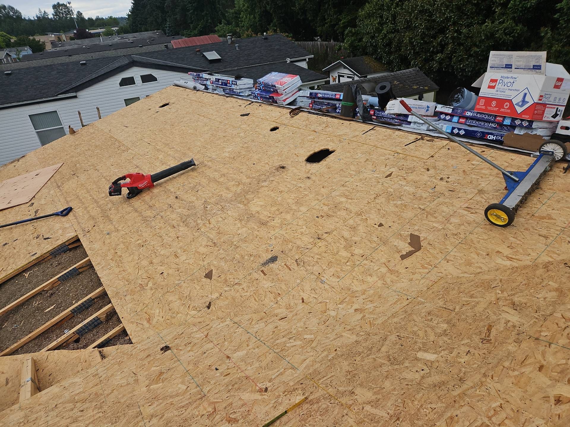 Installing Roof in Renton
