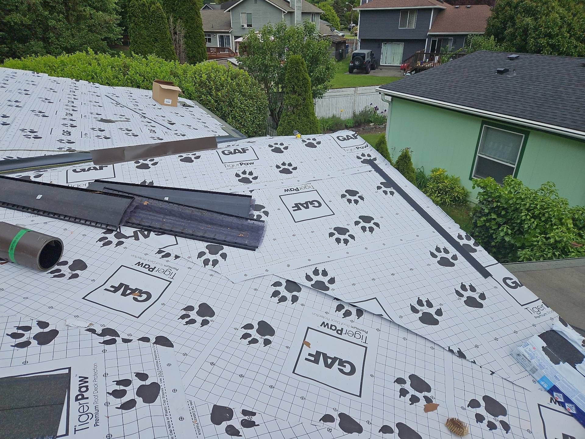 Installing Roof in Renton