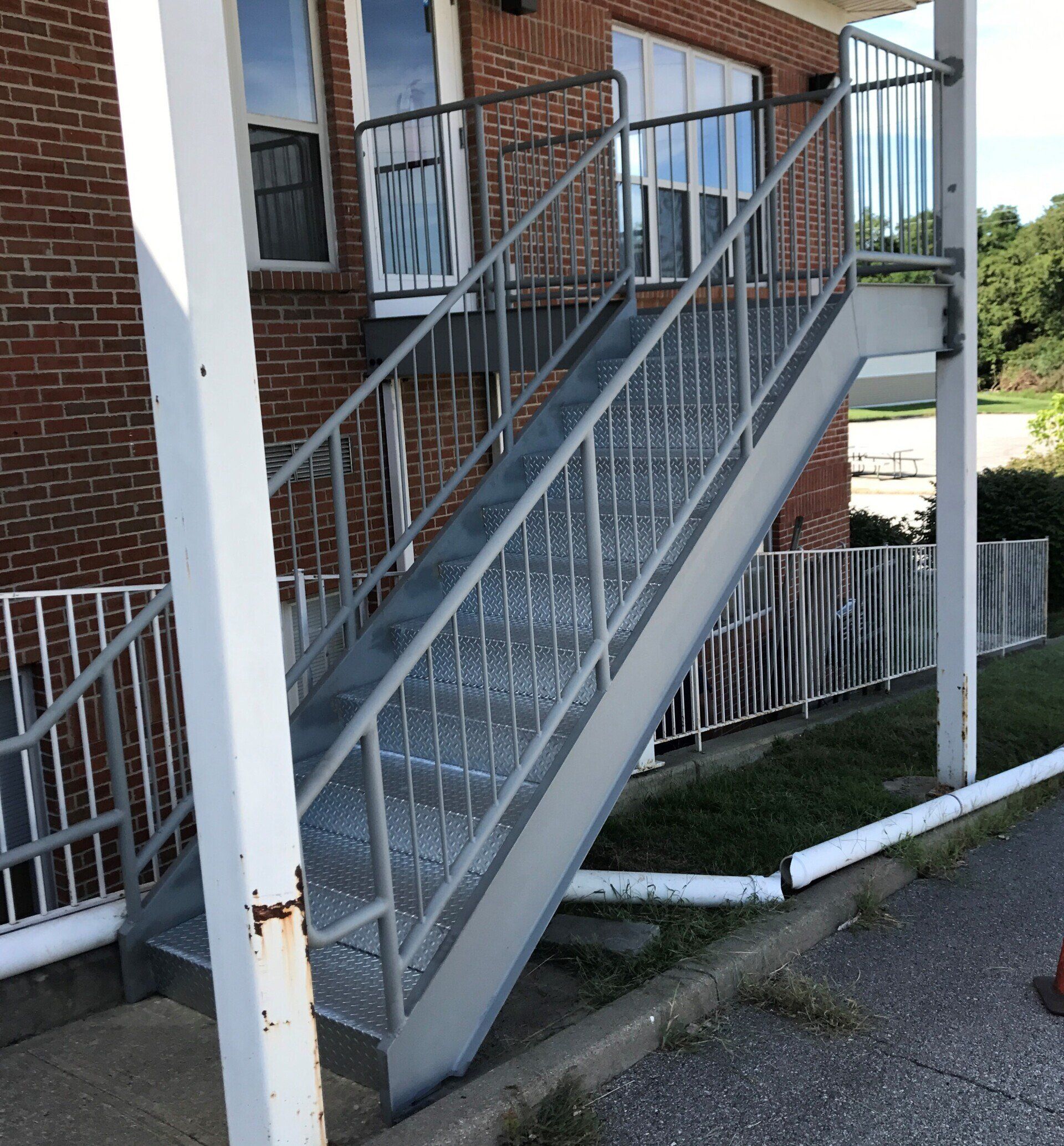 welder crafting staircase