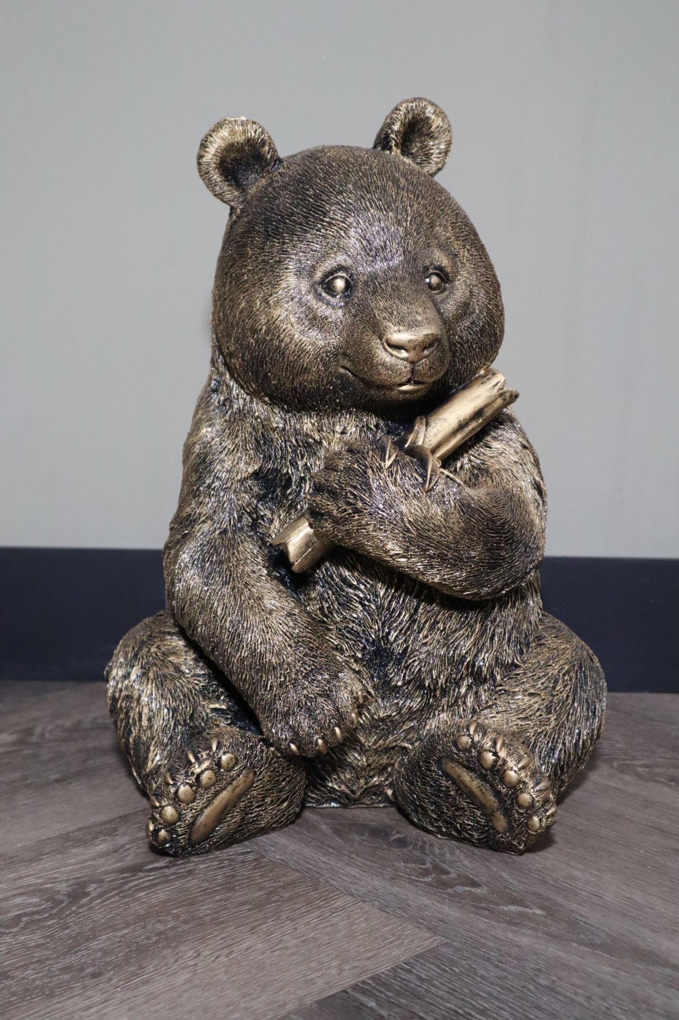 Panda beeld goud zittend 40 cm tuinbeeld dierenbeeld decoratie