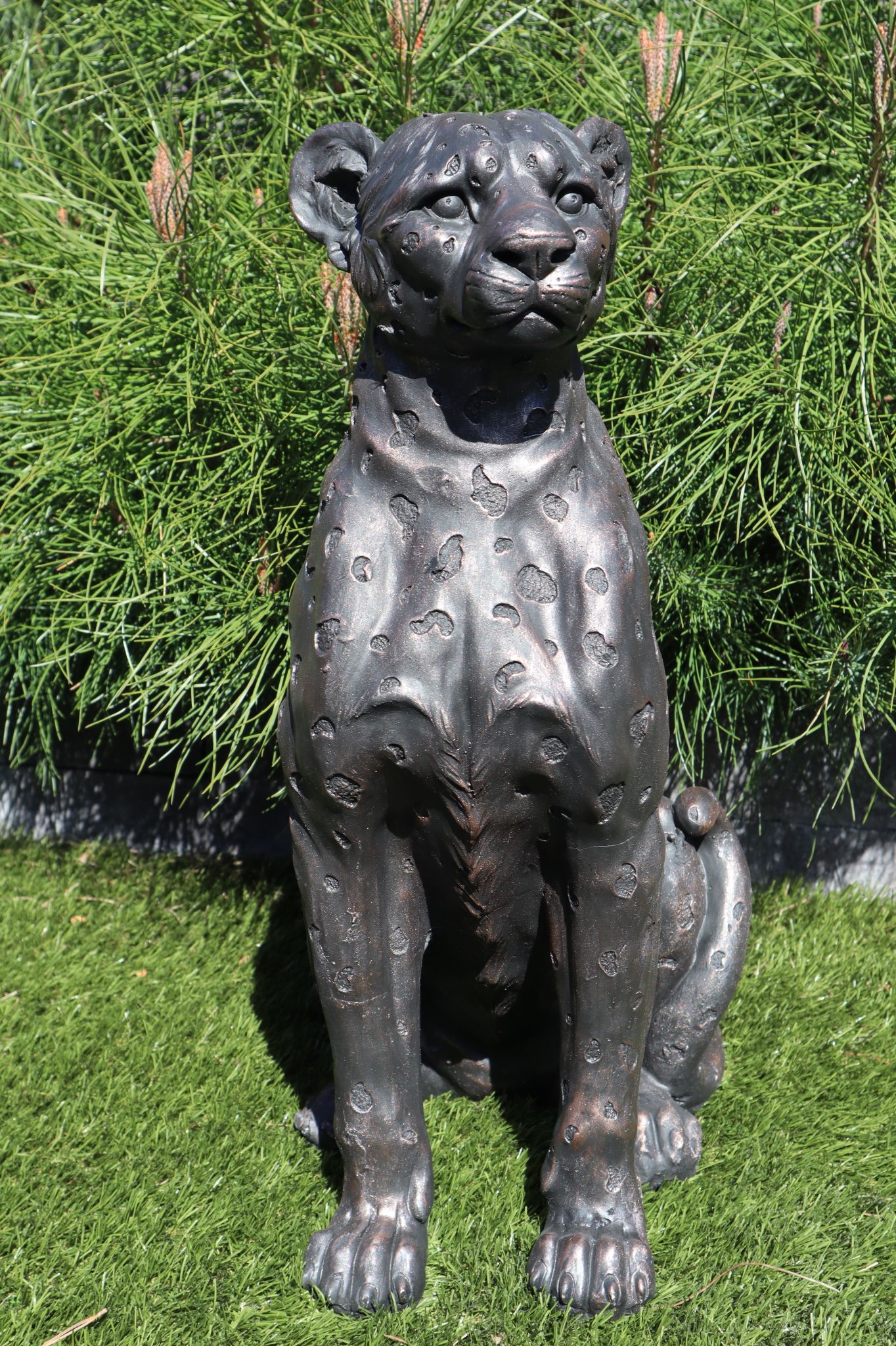 Luipaard beeld 59 cm brons eyecatcher tuinbeeld dierenbeeld