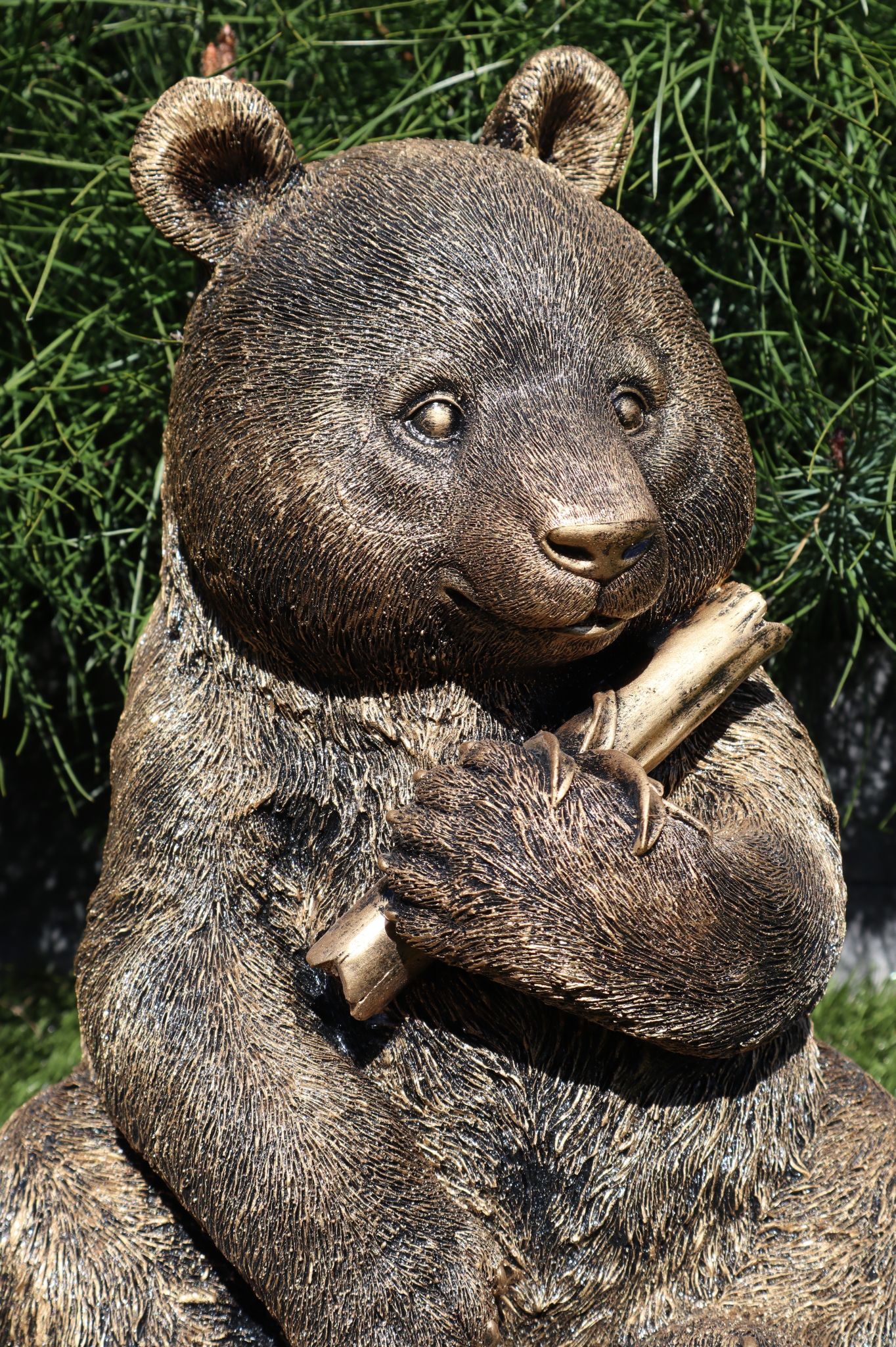 Panda dierenbeeld 40 cm goud zittend eyecatcher tuin decoratie