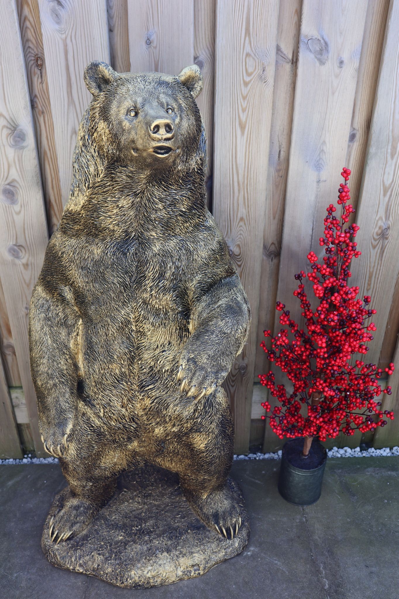XL beer beeld staand goud 119 cm exclusief tuinbeeld dierenbeeld