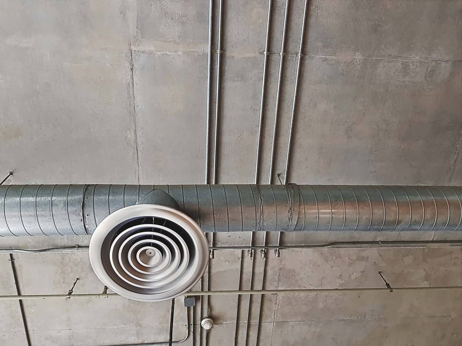 Circle Air Duct Cover - Bluffton, SC - Ugly Duct Cleaning