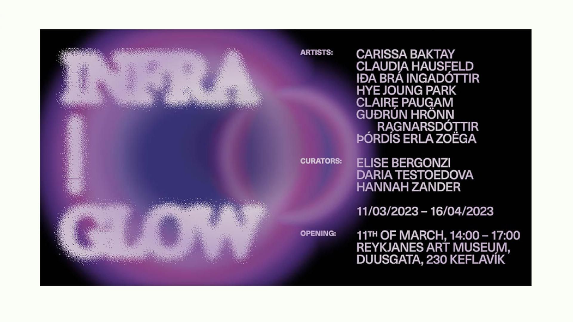 Veggspjald sem segir „infra i glow“ á fjólubláum bakgrunni.