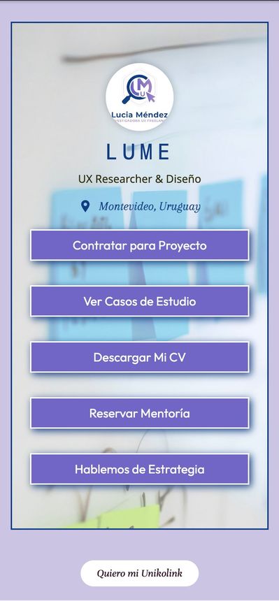 Menú en español con cinco botones morados para proyectos, club, universidad, reservas y clasificaciones.