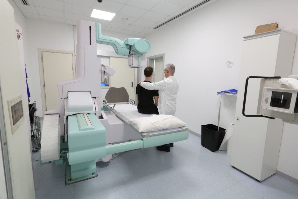Medico con paziente