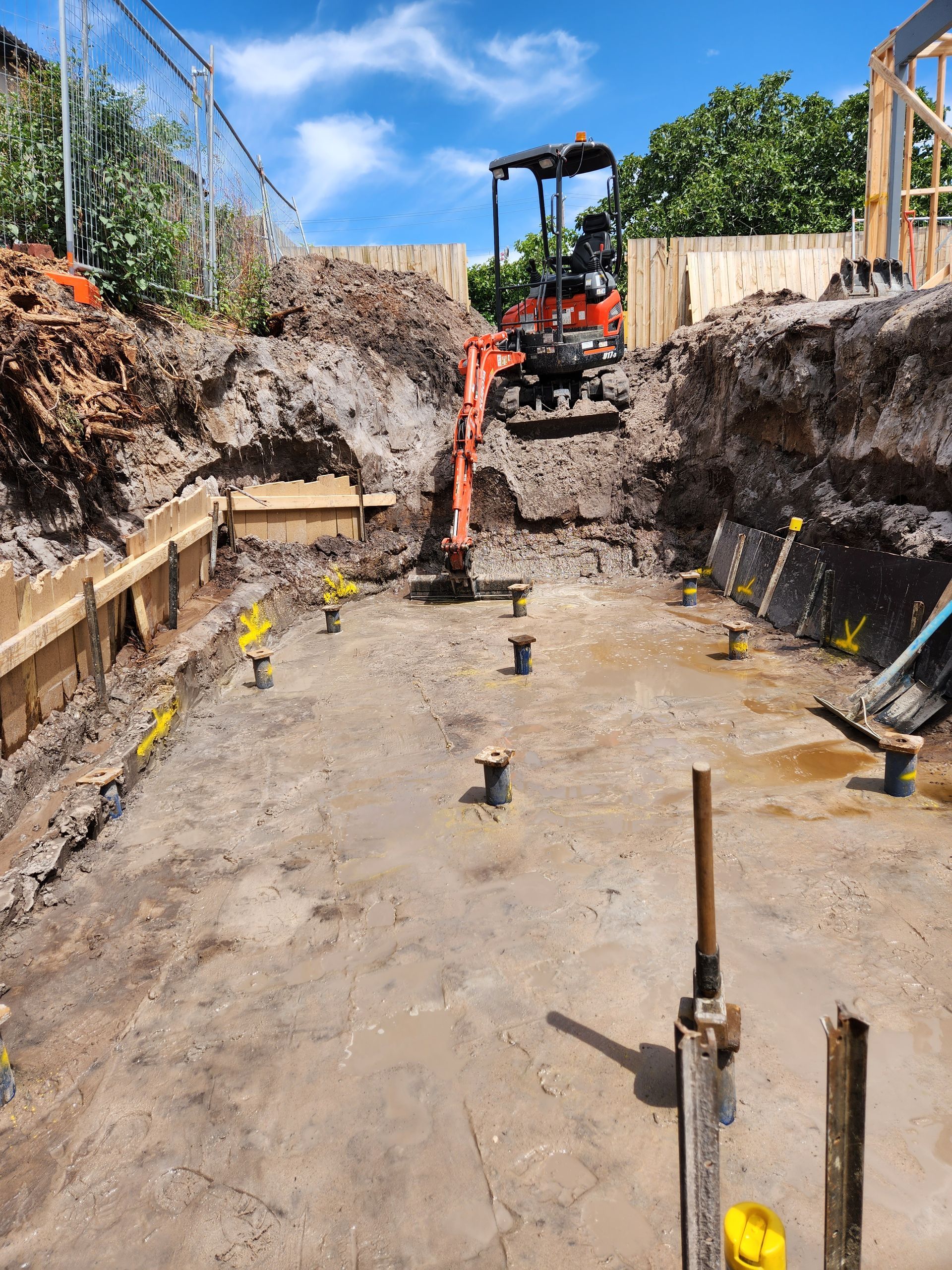 Retaining Wall on Excavation Site — Dromana, VIC — I.S.M Concreting & Constructions